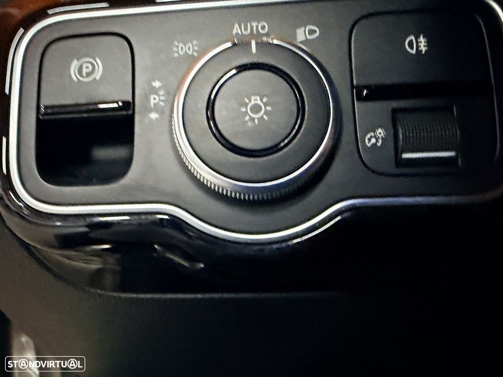 Mercedes-Benz A 180 Advanced Progressive - 18