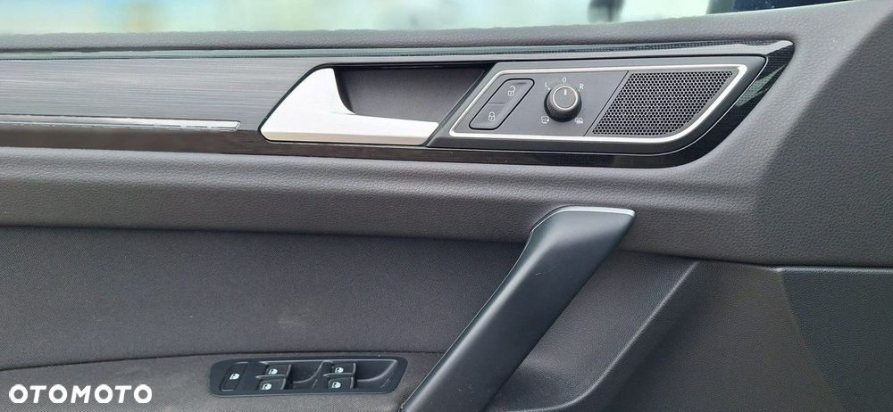 Volkswagen Golf Sportsvan - 19