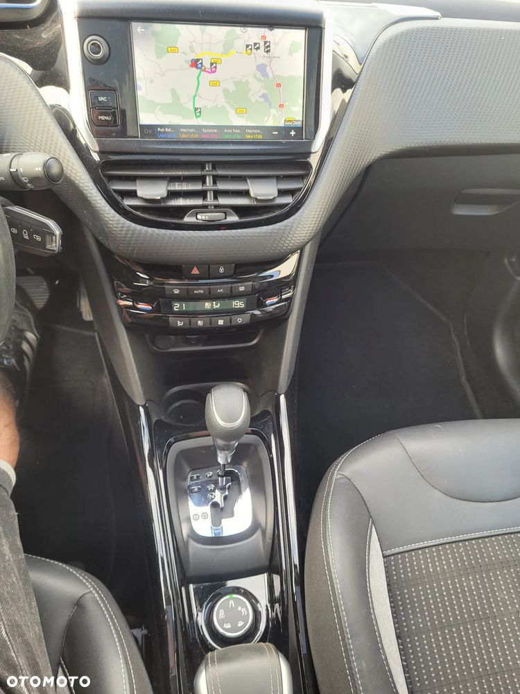 Peugeot 2008 - 15