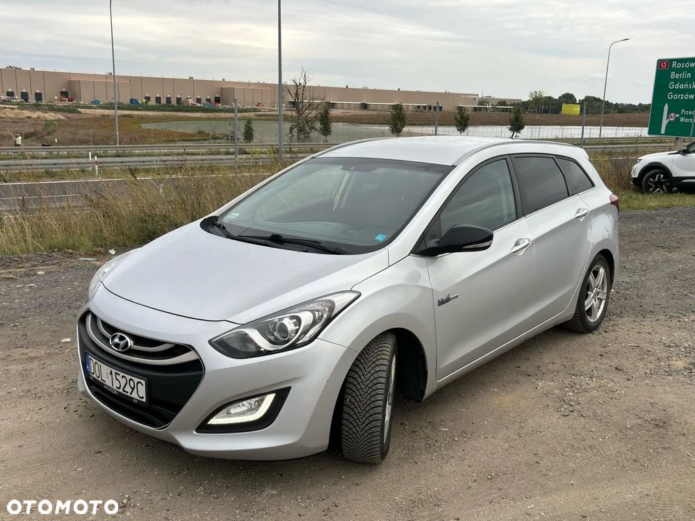 Hyundai i30 blue 1.6 CRDi Style - 7