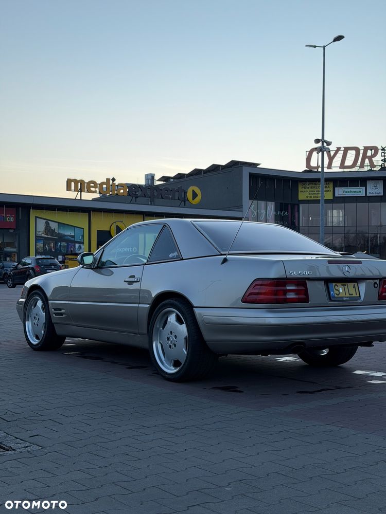 Mercedes-Benz SL - 11