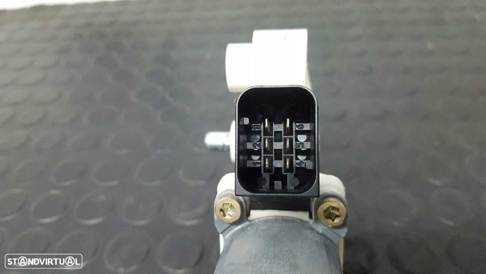 MOTOR ELEVADOR FRENTE DIREITO MERCEDES CLASE C (W203) BERLINA 220 CDI (203.006) - 3