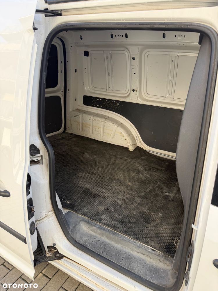 Volkswagen Caddy - 15