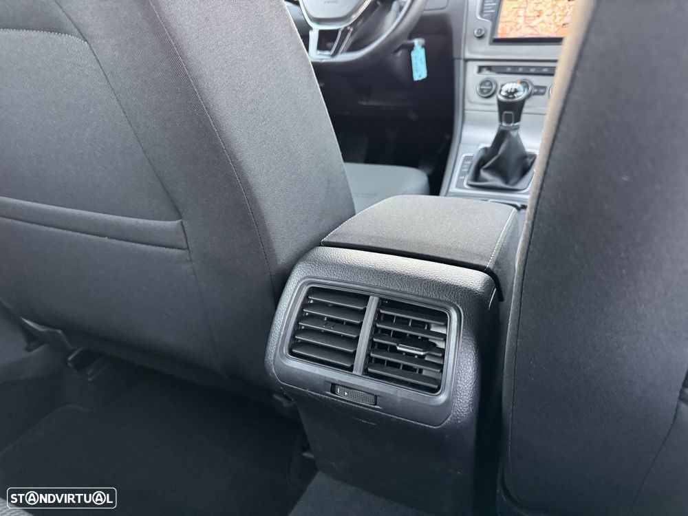 VW Golf 1.6 TDi Trendline - 28