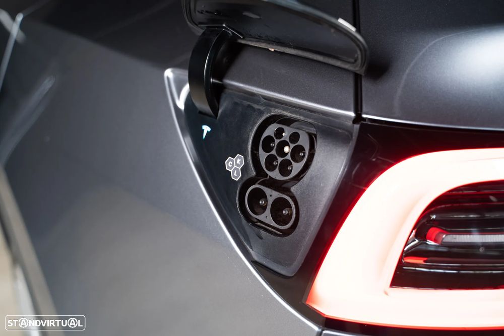 Tesla Model Y Long Range Tração Integral - 41