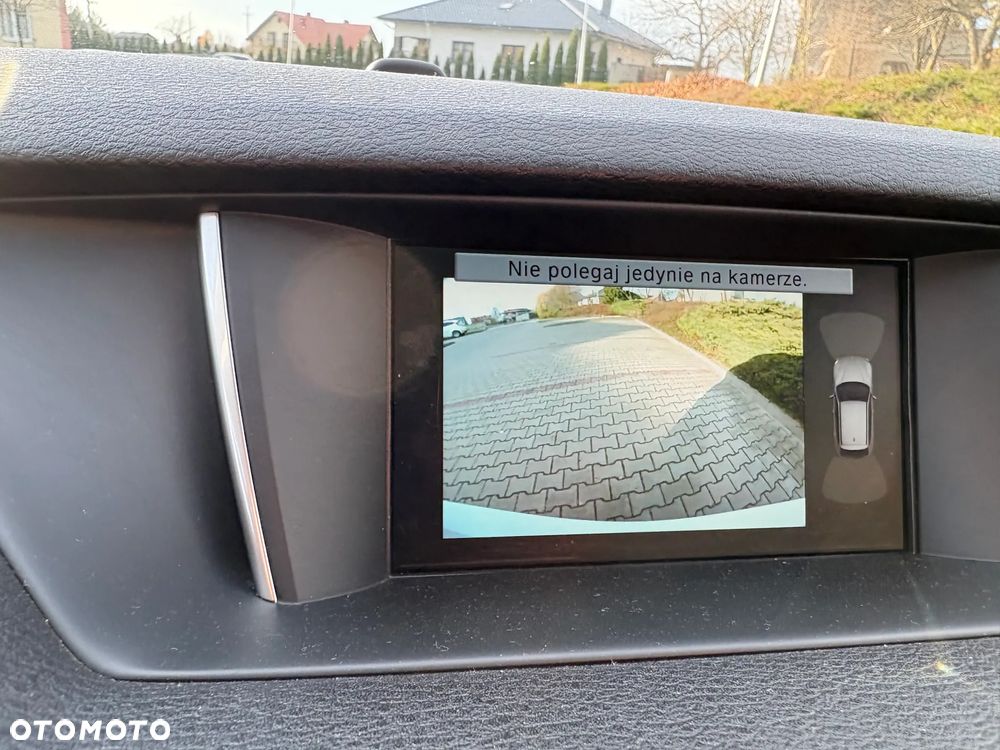 BMW X1 sDrive18d - 18