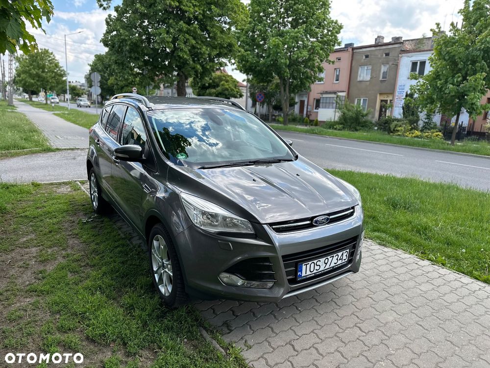 Ford Kuga 1.6 EcoBoost 2x4 Titanium - 3
