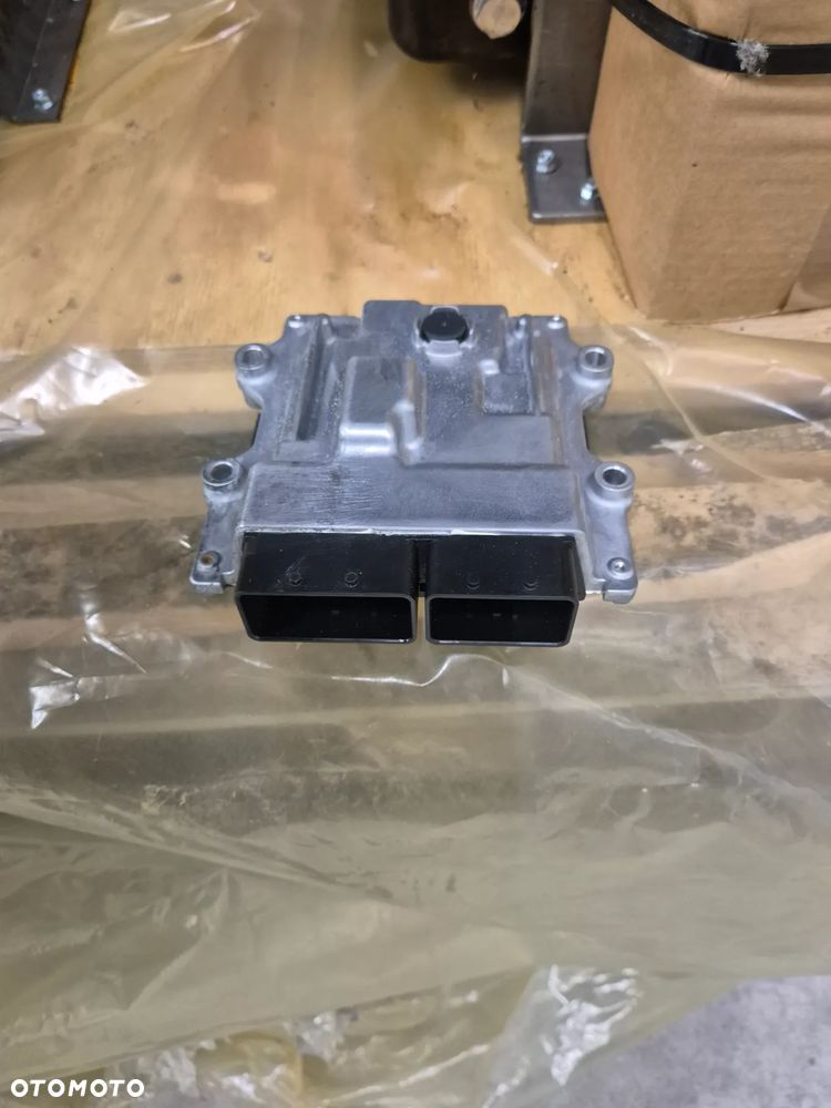 Silnik perkins 404J E22T - 8