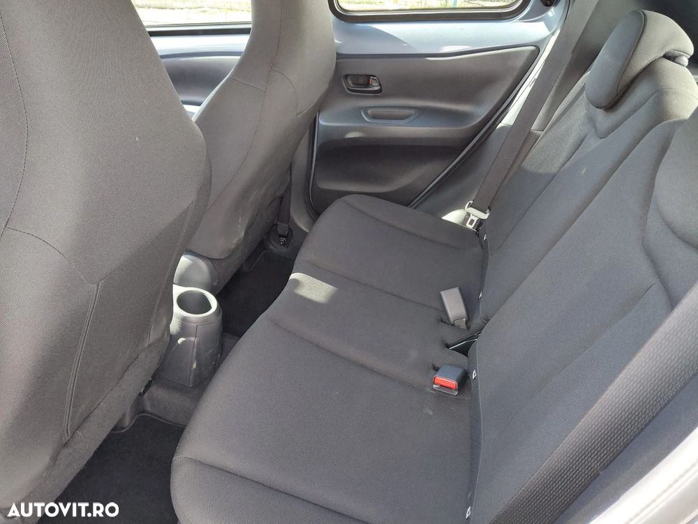 Toyota Aygo 1.0 VVY-I 5 usi X-play - 13