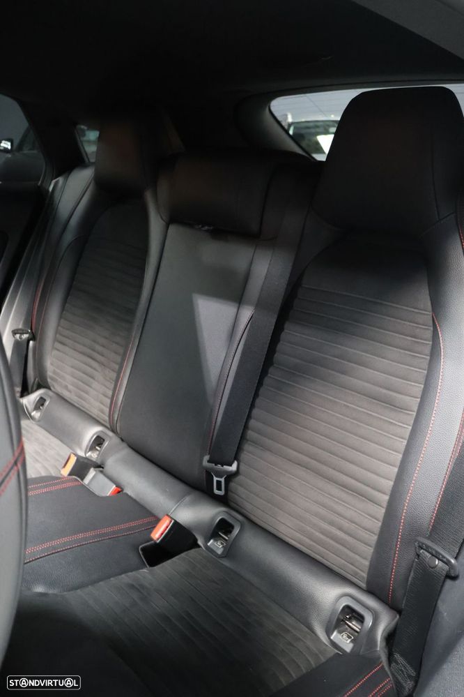 Mercedes-Benz CLA 220 d Shooting Brake AMG Line Aut. - 8