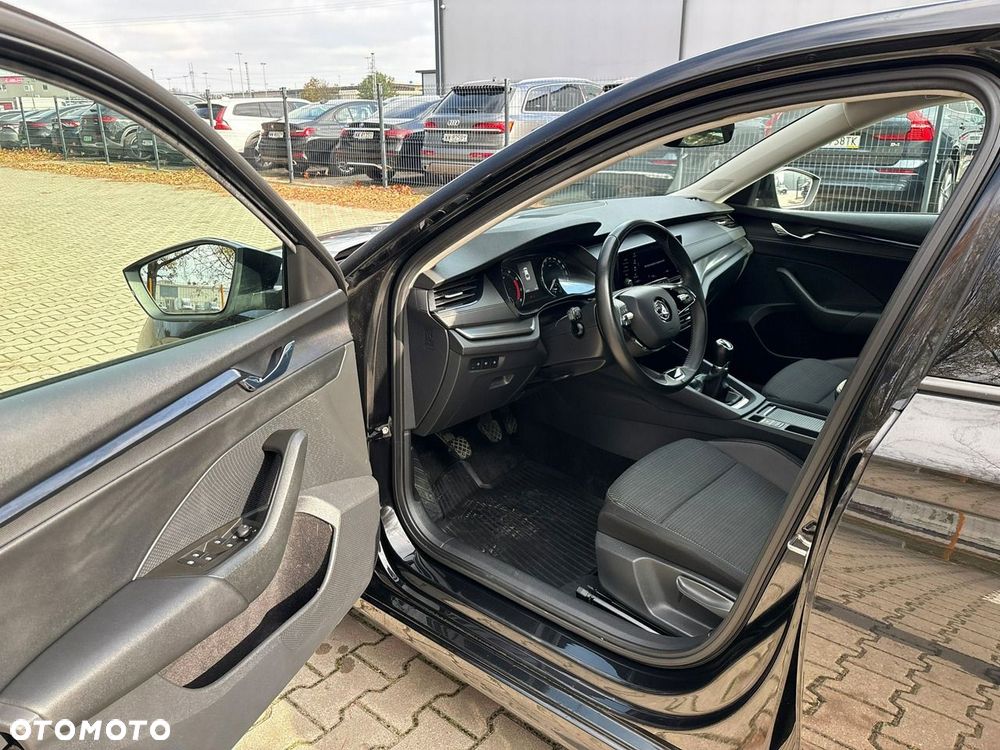Skoda Octavia 1.5 TSI ACT Ambition - 11
