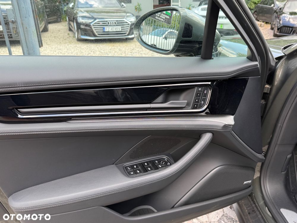 Porsche Panamera 4 E-Hybrid Executive - 12