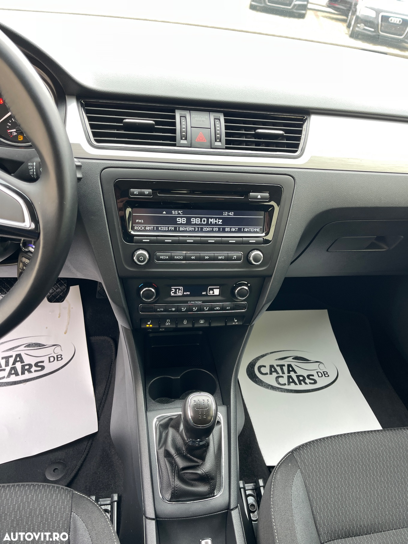Skoda RAPID 1.2 TSI Ambition - 33