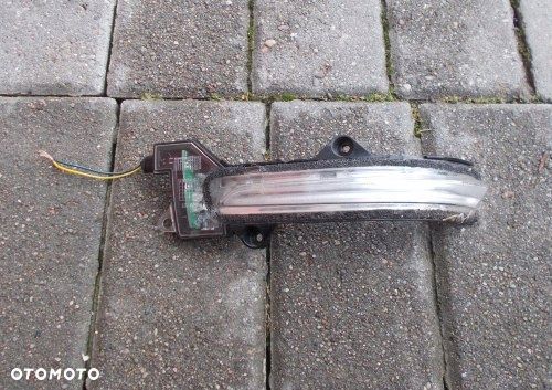 SUZUKI VITARA 18+ LEWY KIEUNKOWSKAZ LUSTERKA ORYGINAŁ 7102-500 - 1
