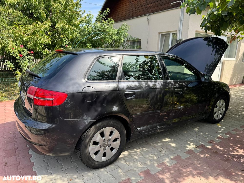 Audi A3 Sportback 1.6 TDI Ambition - 5