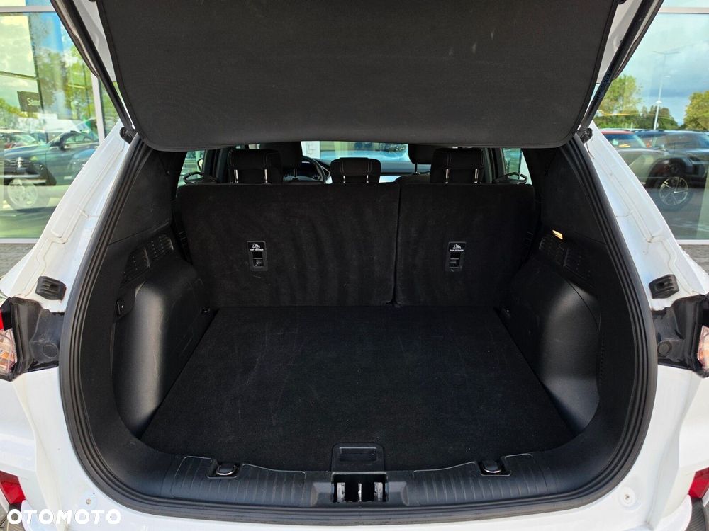 Ford Kuga - 32