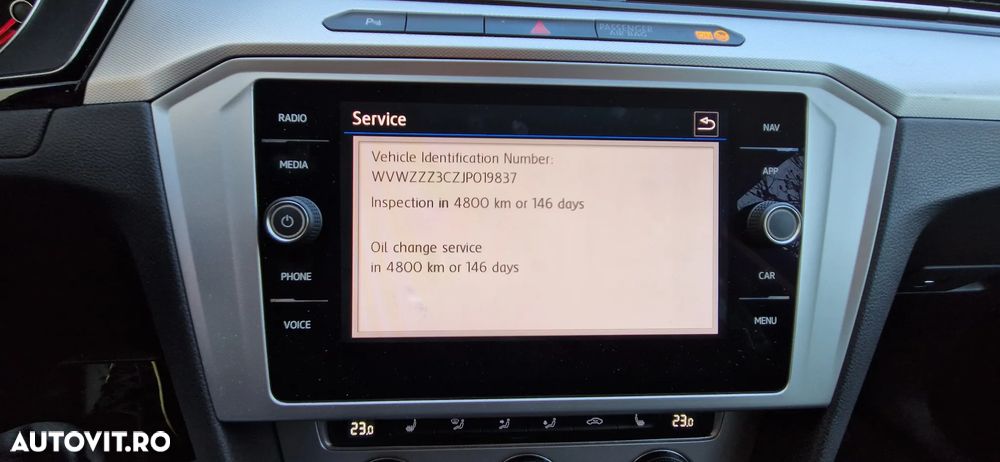 Volkswagen Passat 2.0 TDI SCR - 17