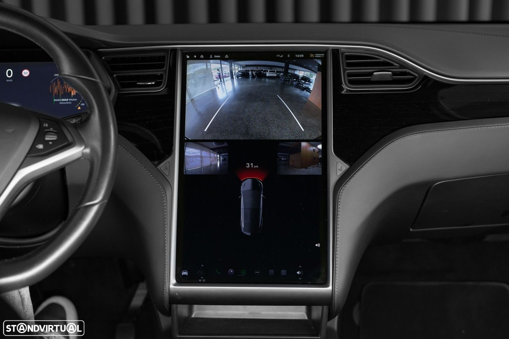Tesla Model X 75D - 18