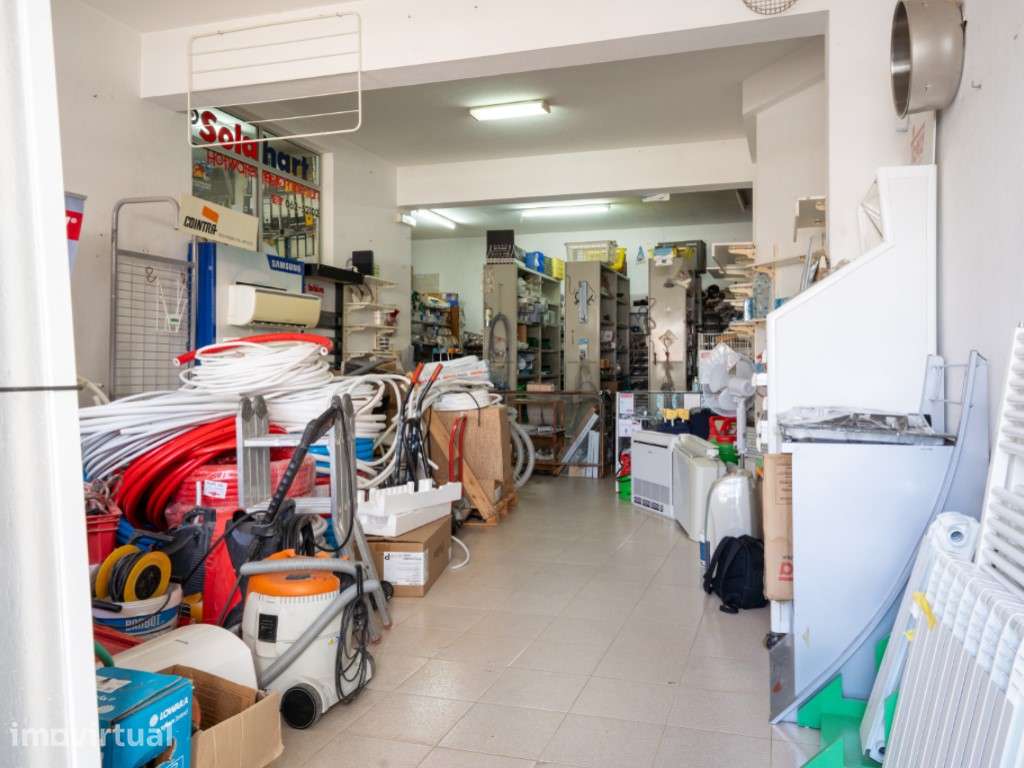 Vende-se loja perto da praia - Grande imagem: 5/13