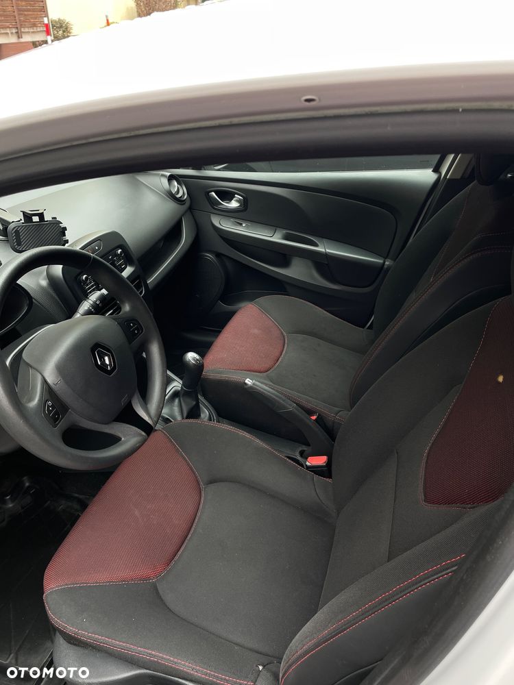Renault Clio - 6