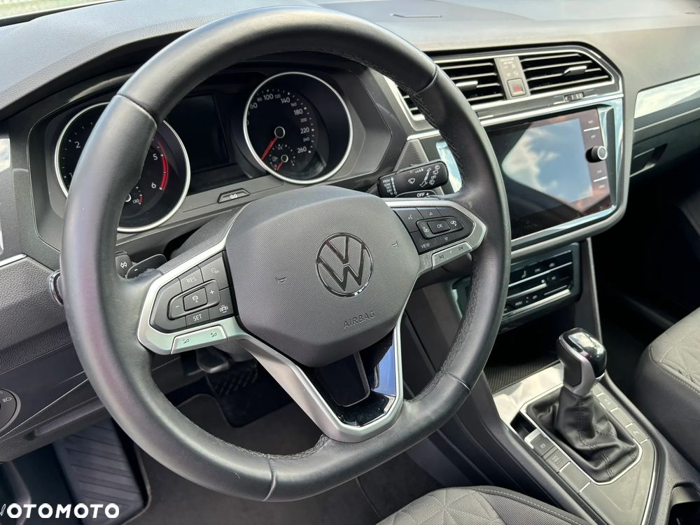Volkswagen Tiguan 2.0 TDI SCR DSG IQ.DRIVE - 33
