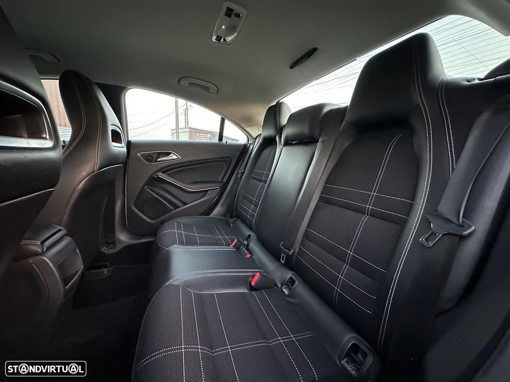 Mercedes-Benz CLA 180 CDI Urban - 10