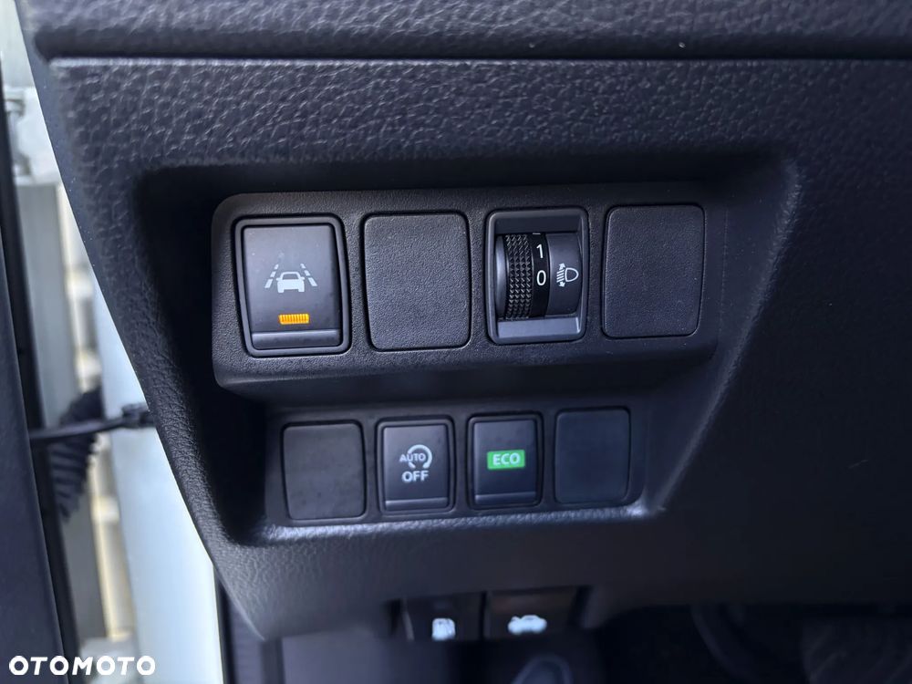 Nissan Qashqai - 32