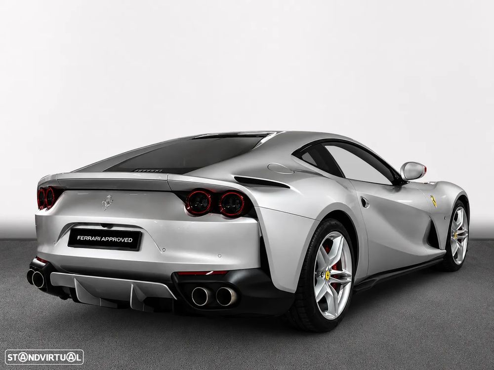 Ferrari 812 Superfast 6.5 V12 - 8