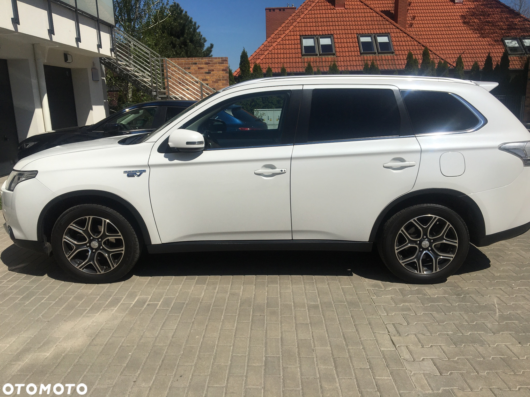 Mitsubishi Outlander PHEV Instyle NAVI - 2