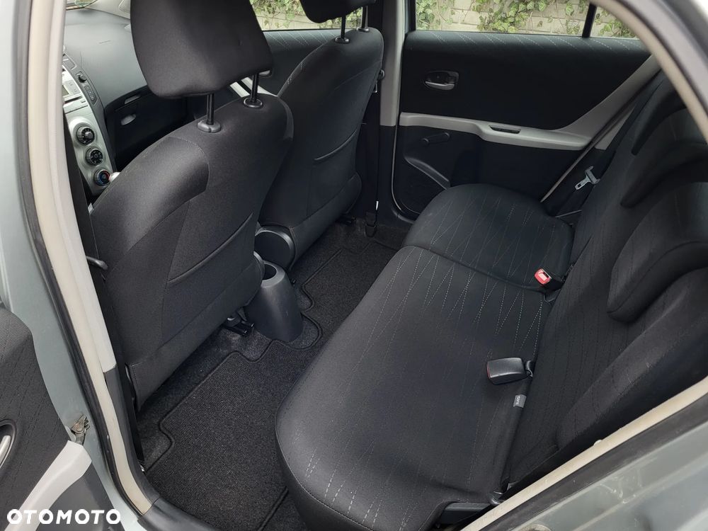 Toyota Yaris 1.3 VVT-i Cool - 13