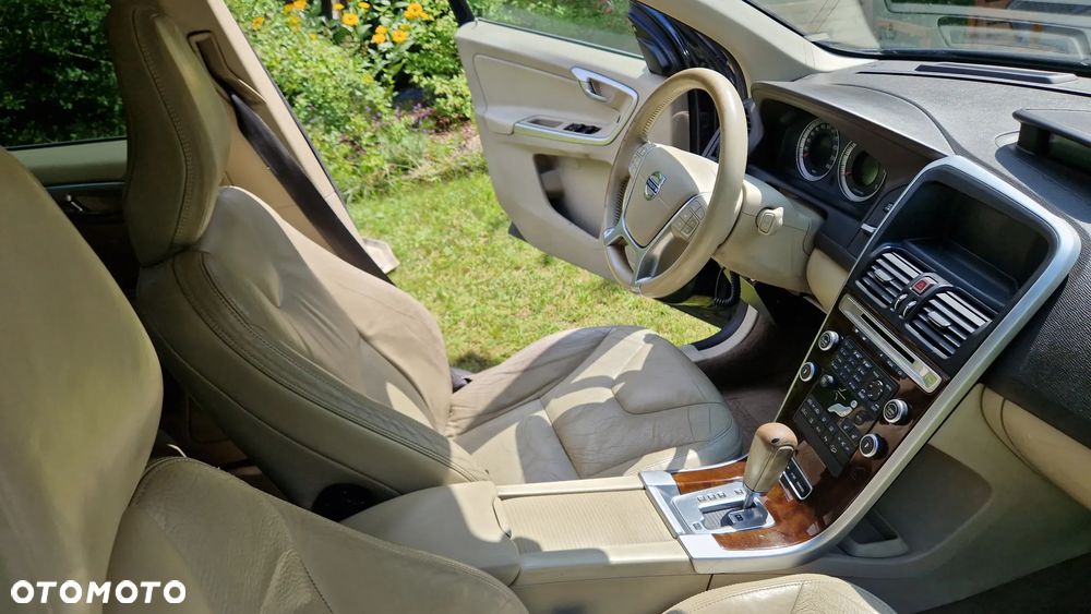 Volvo XC 60 2.4D AWD Summum - 15