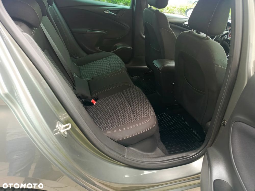 Opel Astra 1.4 Turbo Innovation - 14