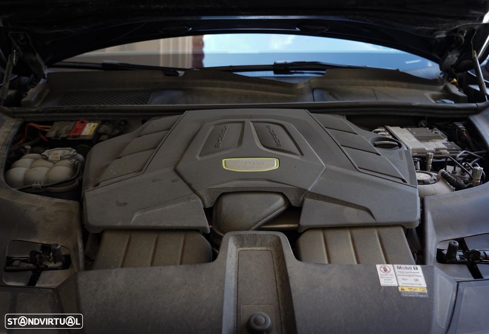 Porsche Cayenne - 28
