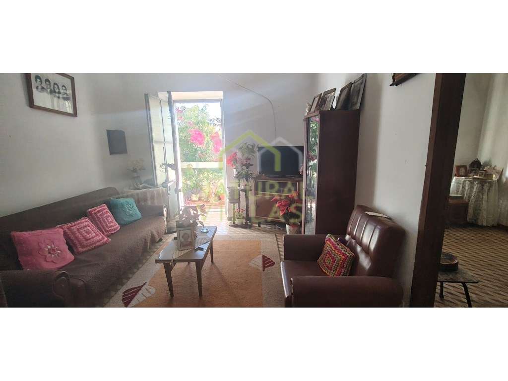 Casa Tradicional Algarvia T2 + Terreno, Gorjões, Santa Bárbara de Nexe - Grande imagem: 5/10