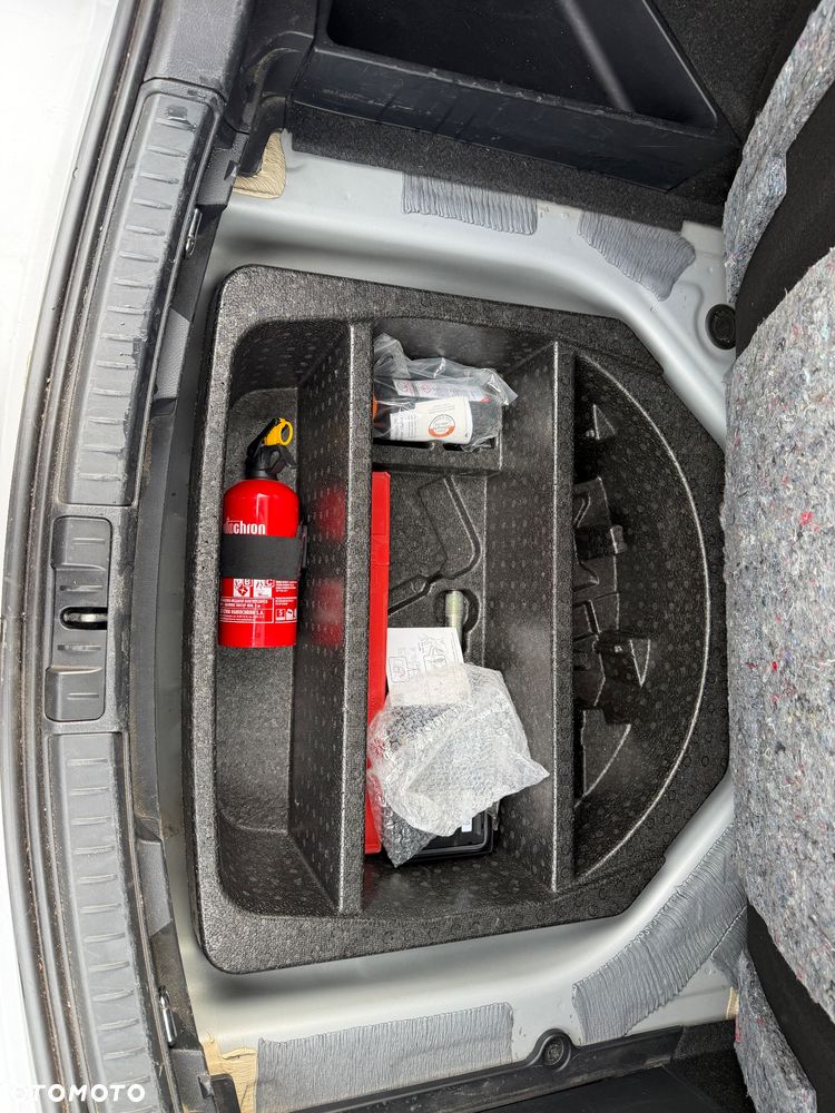Toyota Auris 1.4 D-4D Comfort - 17