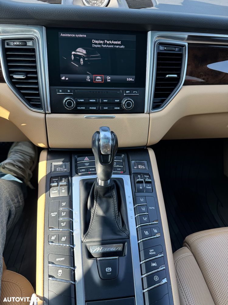 Porsche Macan - 9