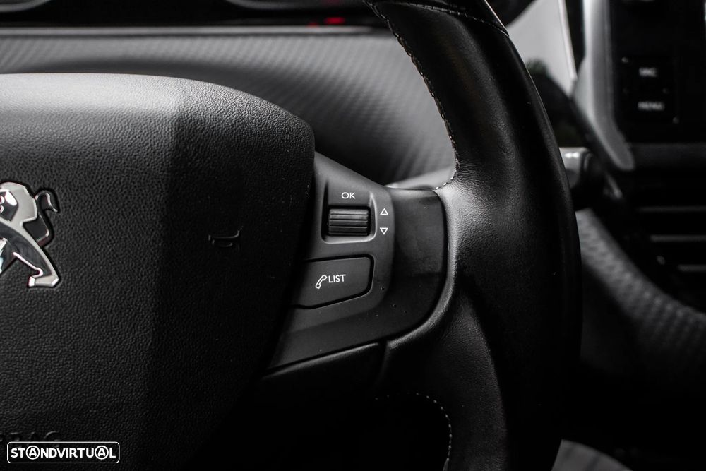 Peugeot 208 PureTech 82 Start & Stop Allure - 15