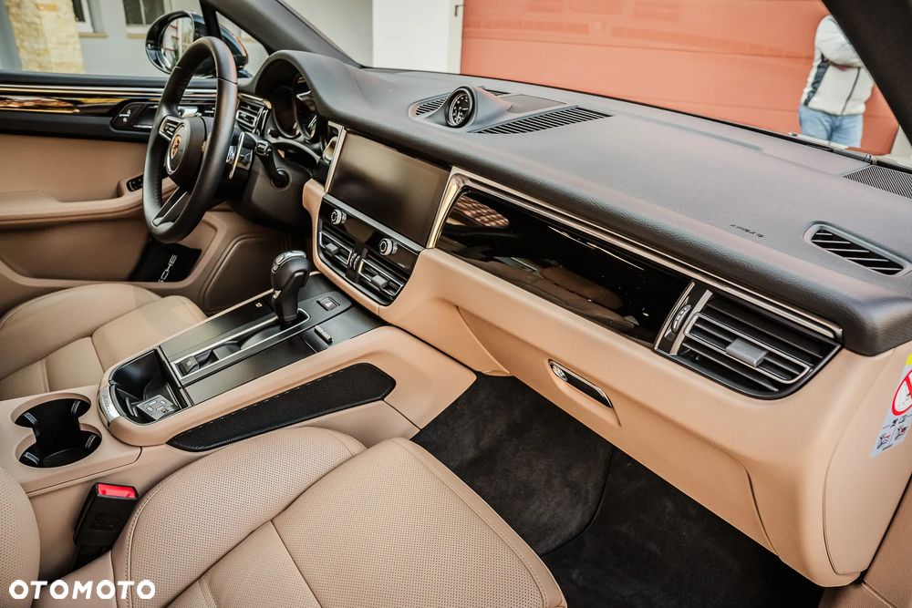 Porsche Macan Standard - 11