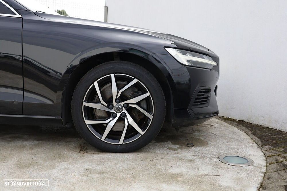 Volvo V60 2.0 T8 AWD TE Momentum Plus - 7