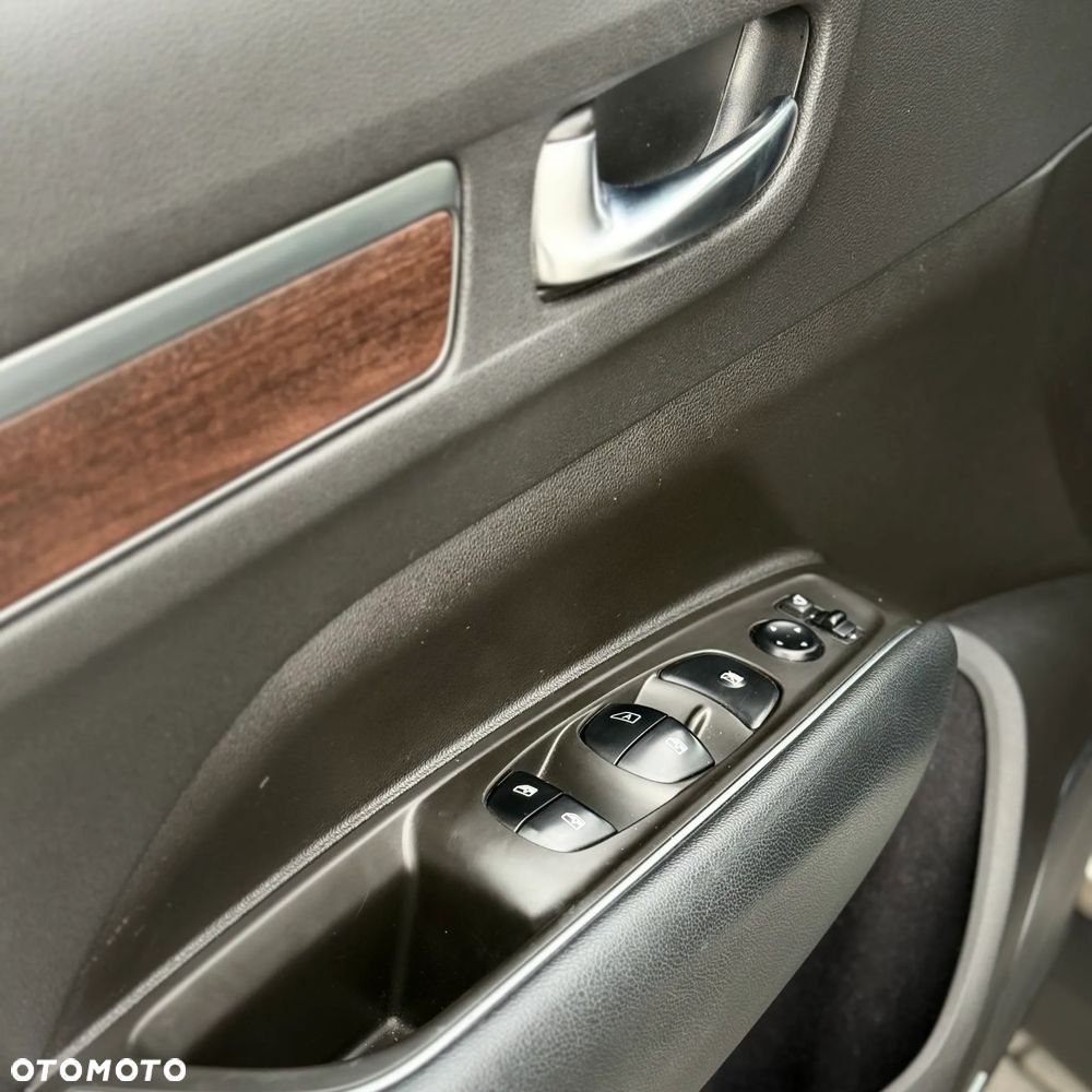 Renault Koleos 2.0 dCi Initiale Paris 4x4 X-Tronic - 16