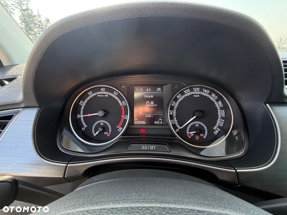 Skoda Fabia 1.0 TSI Essence - 10