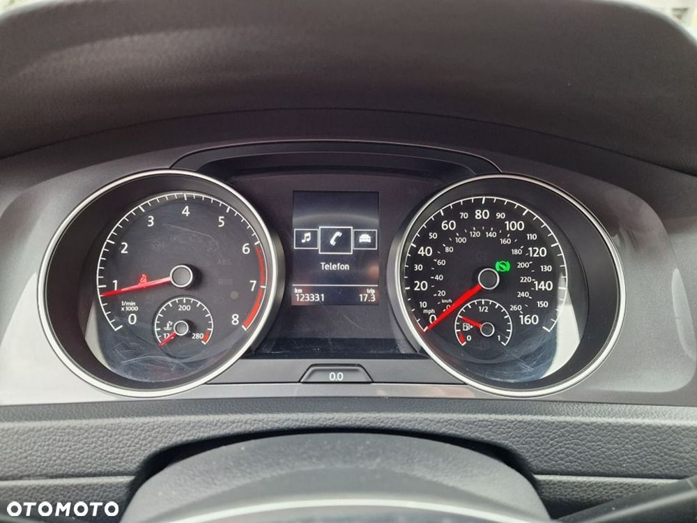 Volkswagen Golf - 10