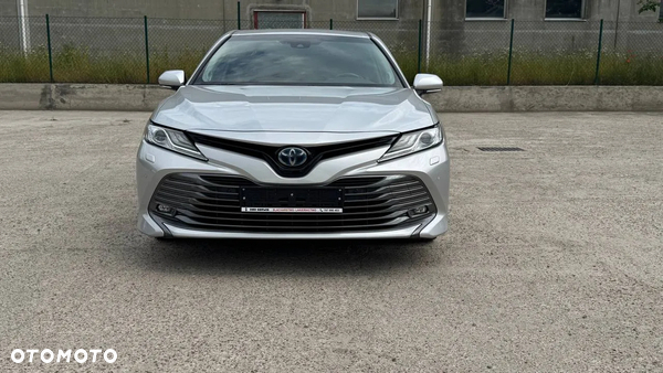 Toyota Camry 2.5 Hybrid Prestige CVT