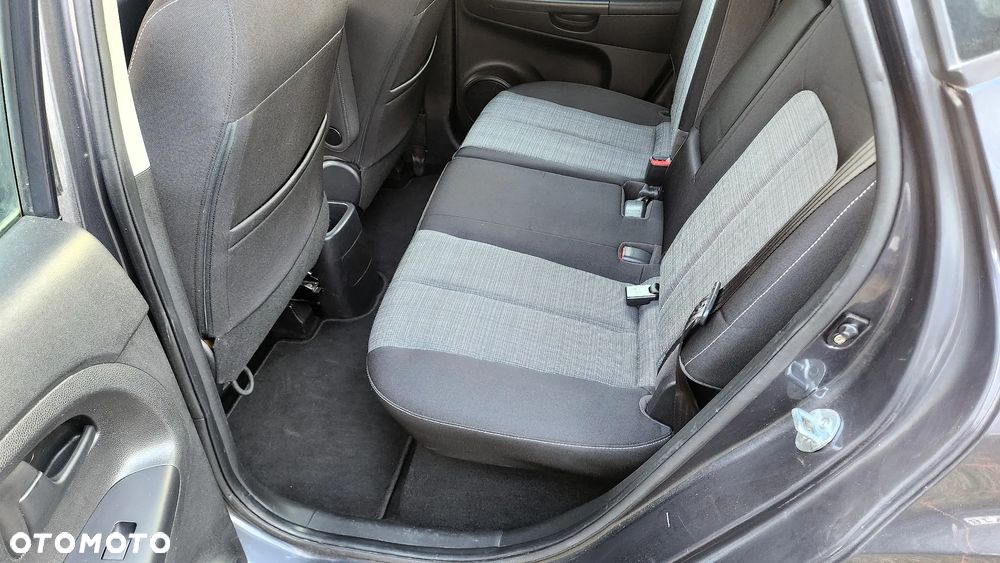 Kia Venga 1.4 CVVT ISG Vision - 8