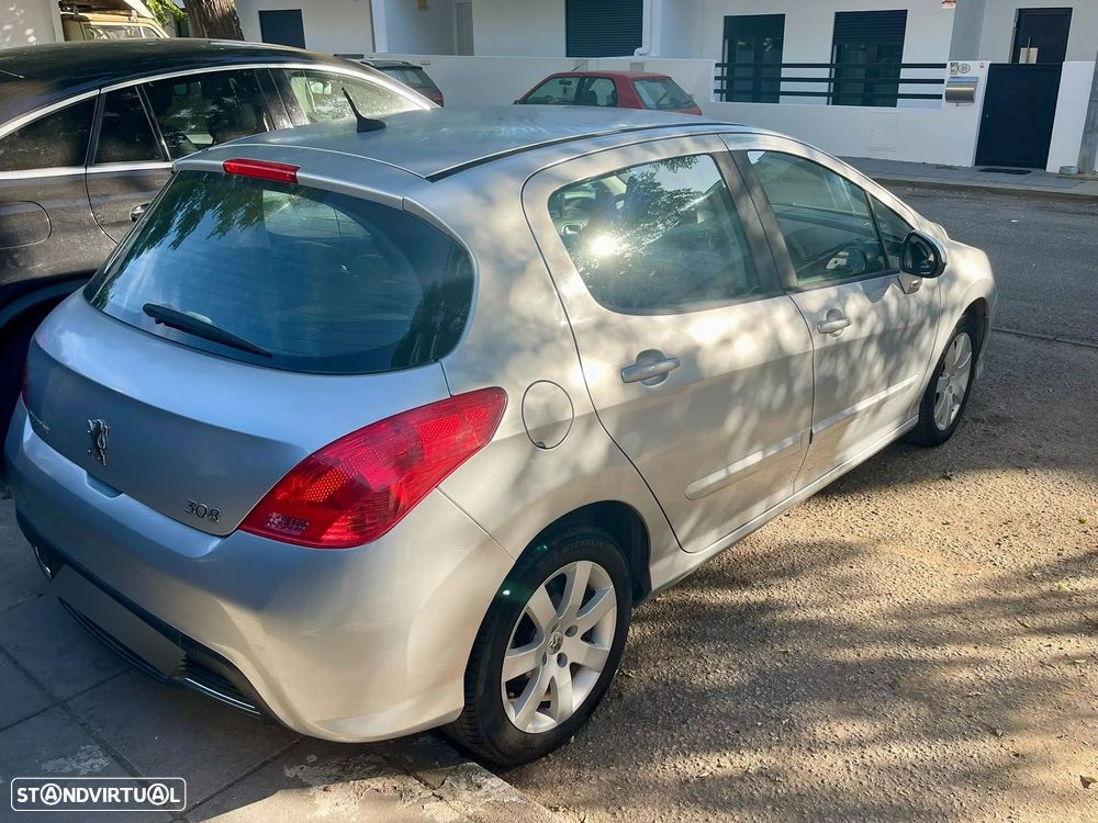 Peugeot 308 1.6 HDi Executive CVM6 - 7