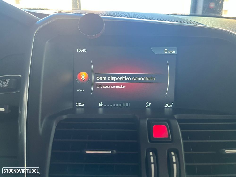 Volvo XC 60 2.0 D4 R-Design Geartronic - 16