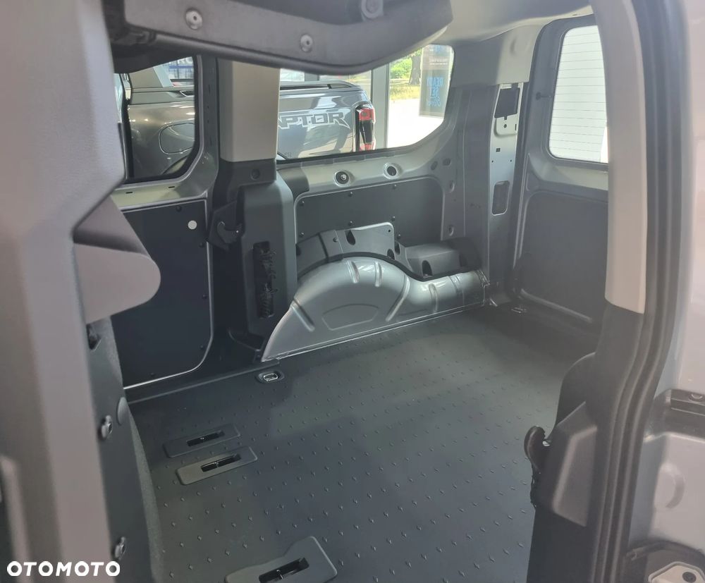 Ford Transit Connect - 12