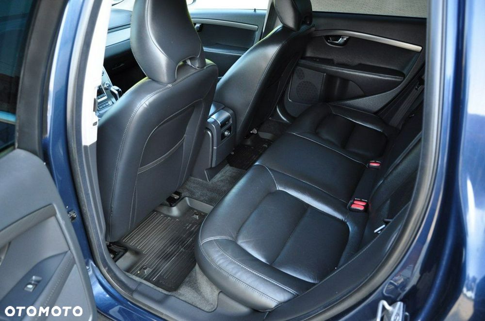 Volvo V70 D4 Summum - 25