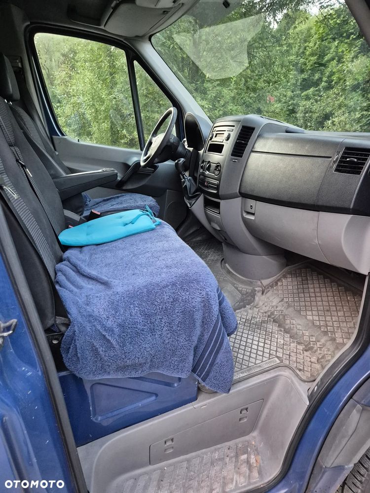 Mercedes-Benz Sprinter - 16