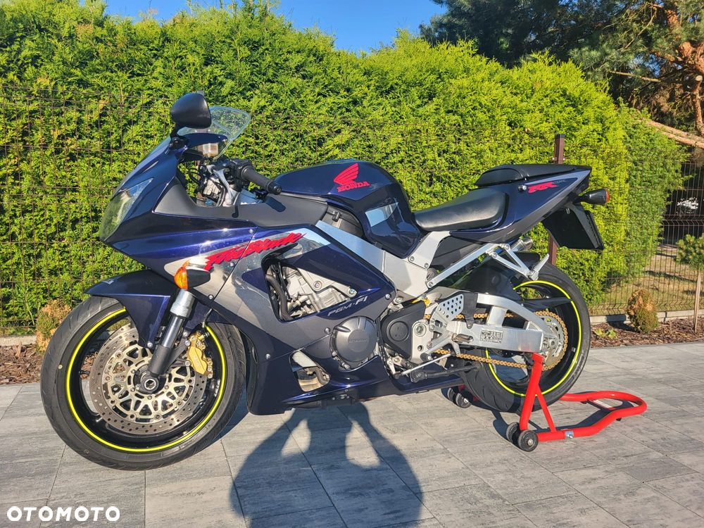 Honda CBR - 2